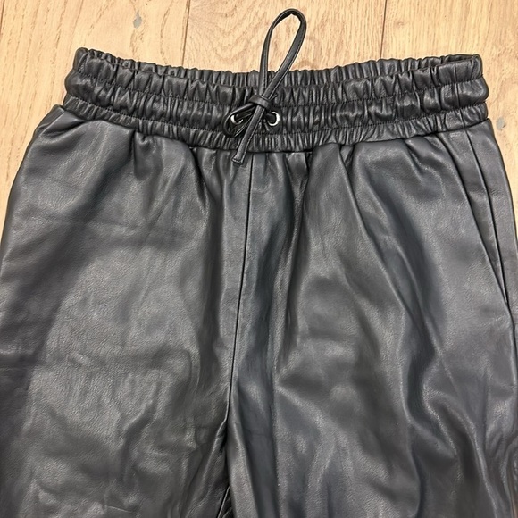Mango Black Faux Leather Pants NWT Size XS - Picture 5 of 7